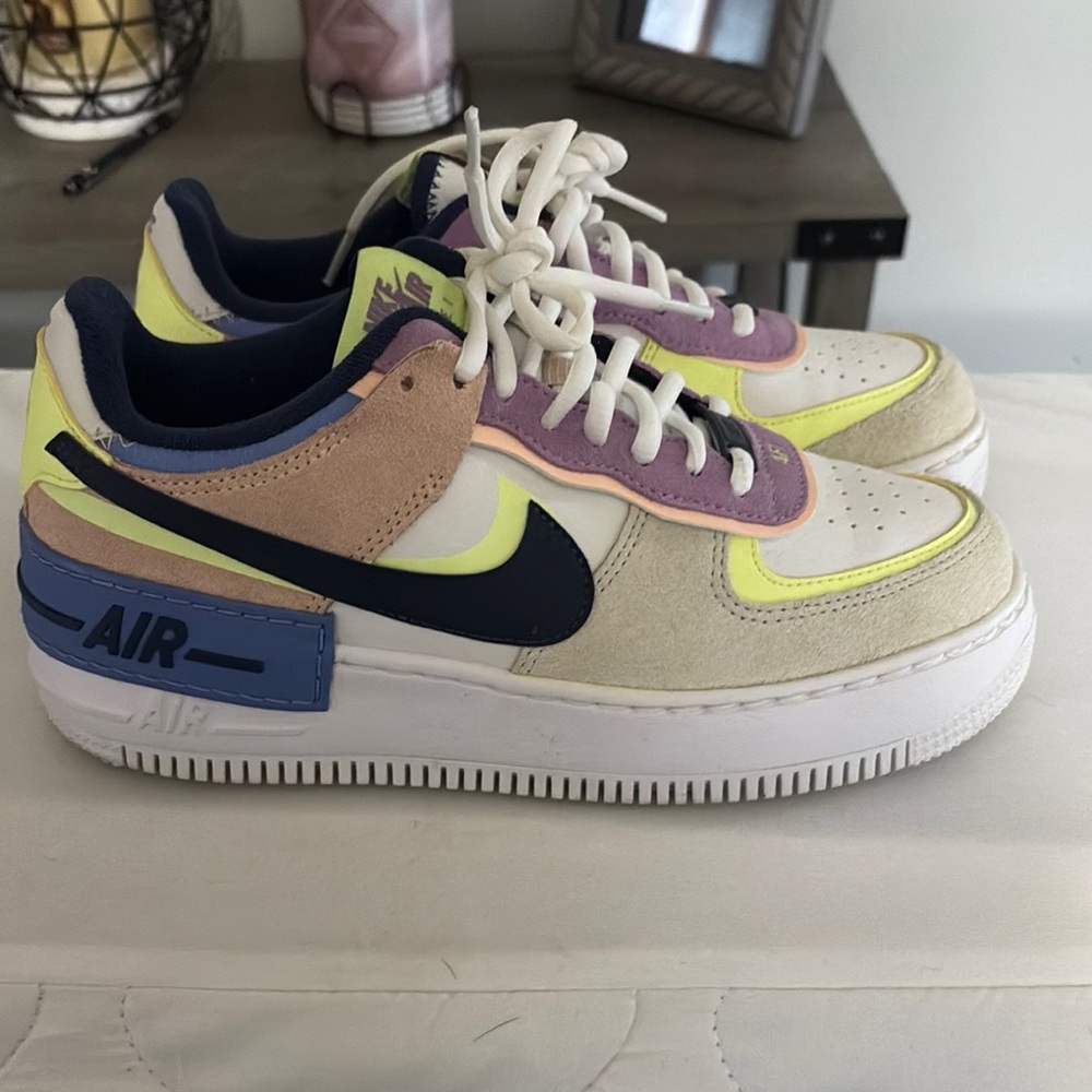 Colorful Nike Air Sneakers in perfect condition